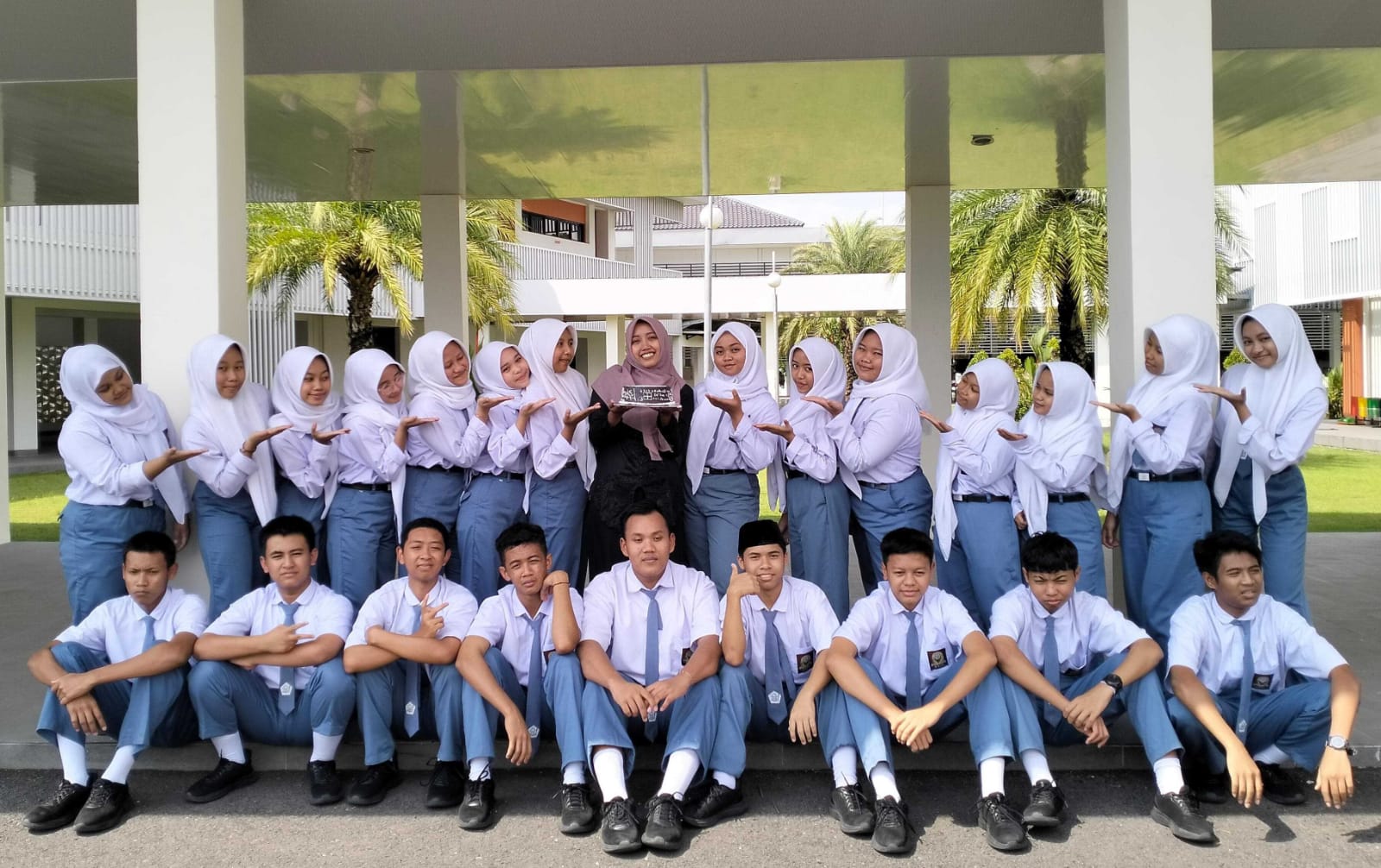Foto Bersama Teman 9