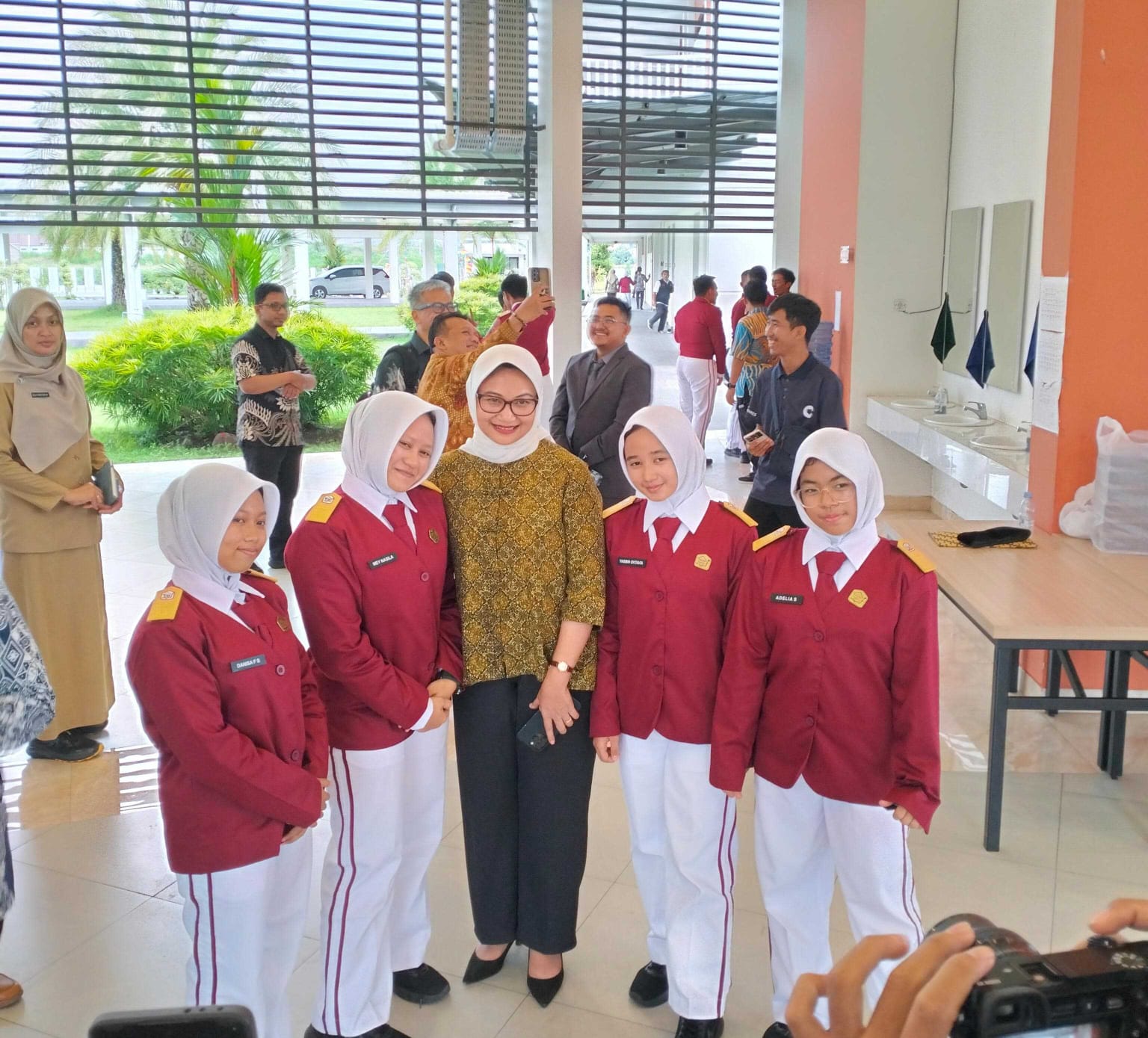 Foto Bersama Teman 12
